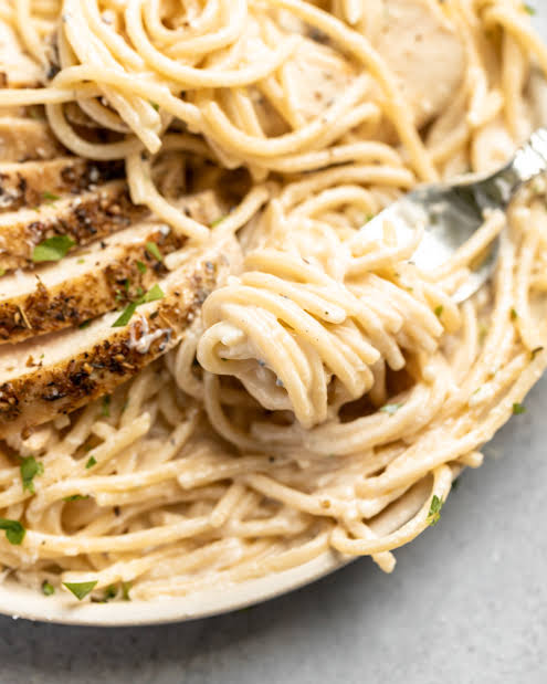 Spaghetti With Alfredo sauce